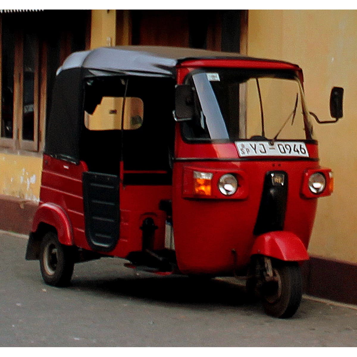 Colombo Explorer Vehicle 1